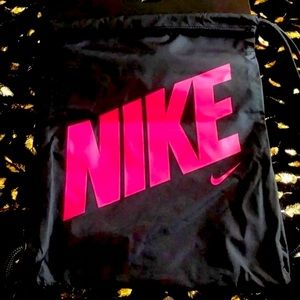 Nike Gymsack Lightweight Drawstring Bag Pink